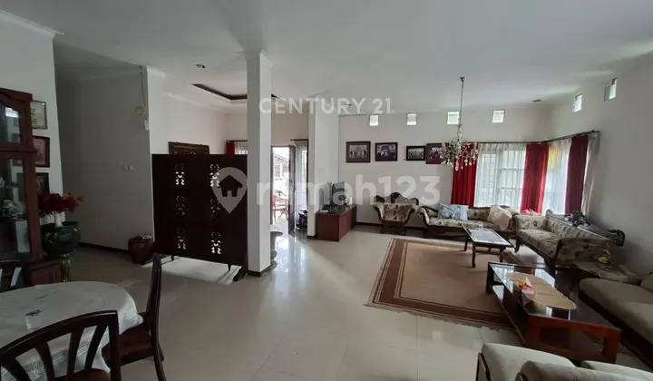 Rumah Terawat Siap Huni Turangga Buah Batu Luas 300 Mtr Jual Cpt