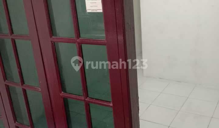 Dijual.!!! Rumah, 2 1/2 Lantai, SHM, Pademangan