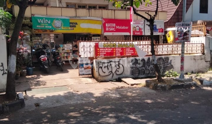 Rumah Tua Siap Huni D Tengah Kota Bandung