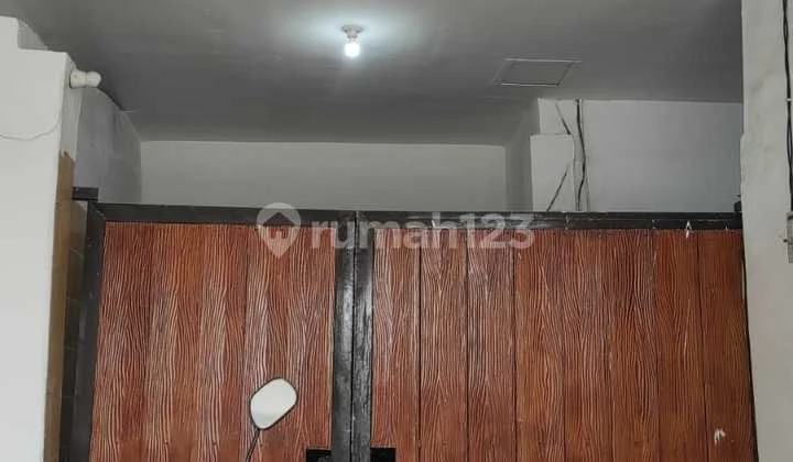 Men's Dormitory Wonokromo Surabaya Near Kodam Market School Mall
