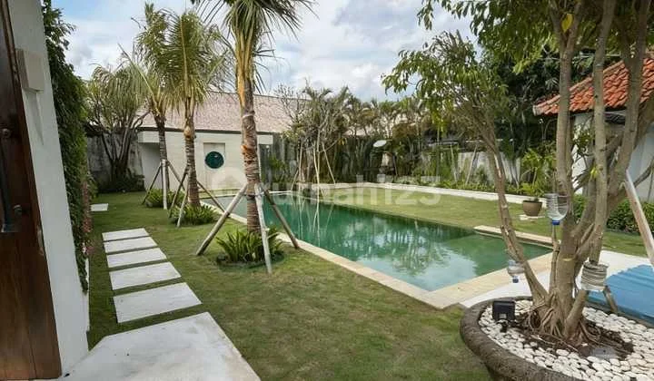 For Rent 4Br Villa in Sanur