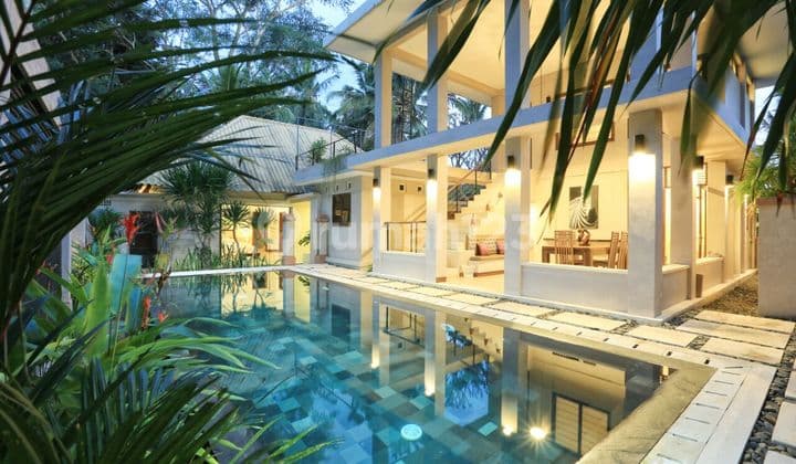 Dijual Villa Asri dan Nyaman Dekat Ubud Central