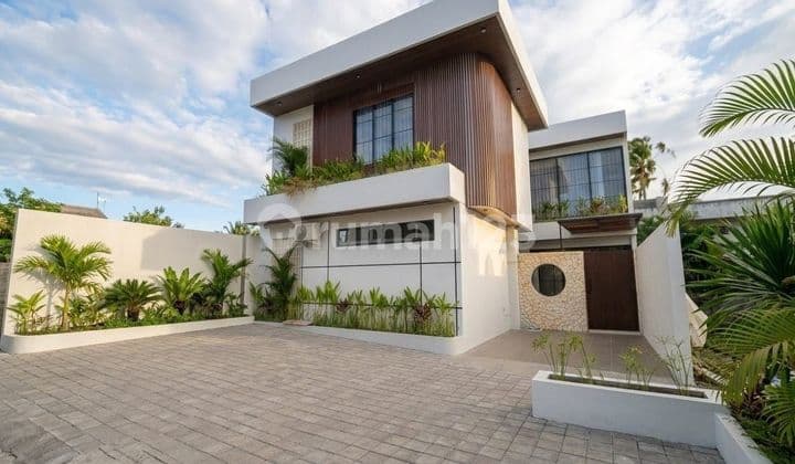 Brand New Freehold 3-Bedroom Villa For Sale In Tumbak Bayuh