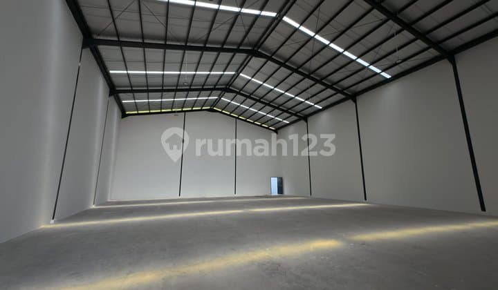 Dijual Gudang Blessindo, LT 864M2, LB 612M2, Harga 11M