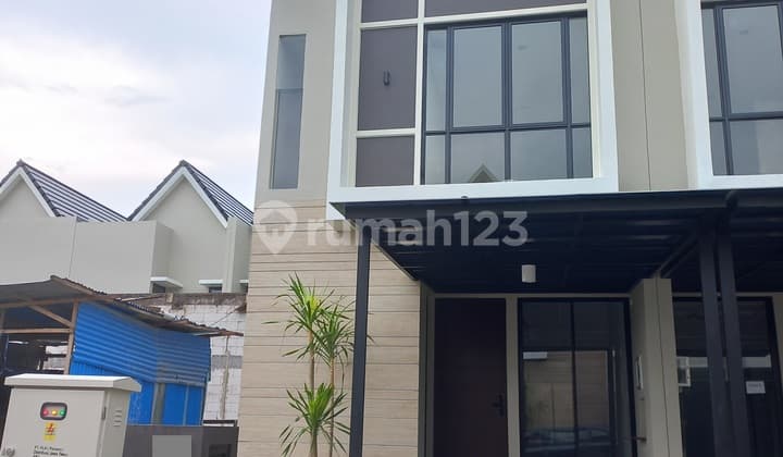 Jual Rumah 2 Lantai Northwest Park Citraland Surabaya