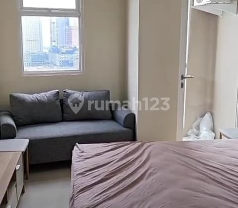 For Rent: Grand Dharmahusada Lagoon Apartment, East Surabaya, Semi-Furnished, Near Unair & ITS