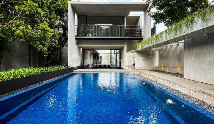 Rumah Mewah Siap Huni Dijakarta Selatan - Private Pool, Taman Indoor & Full Privacy