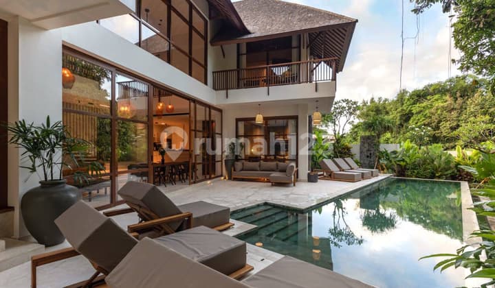 5 Bedrooms, Jungle View, Pool - Brand New Villa In Nuanu, Nyanyi