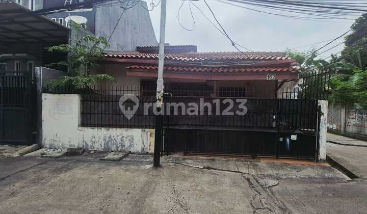 Dijual Rumah Harga Miring di Daerah Duri Kepa