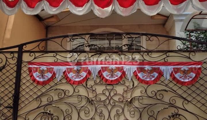 Rumah.mewah.investasi.masa.skarang/Depan.pasti.untung