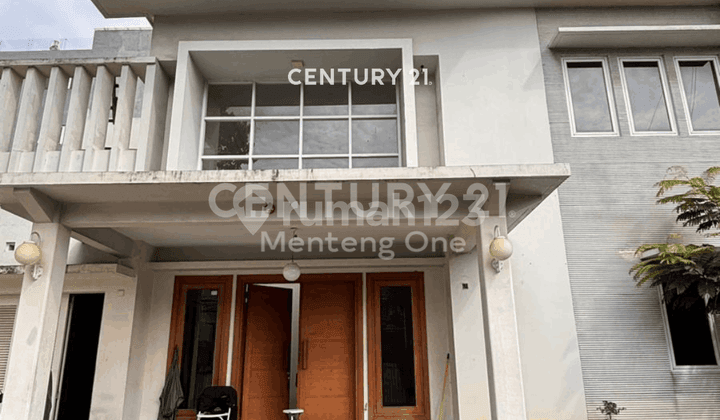 House Suitable for Office, Strategic Location in Setiabudi Area