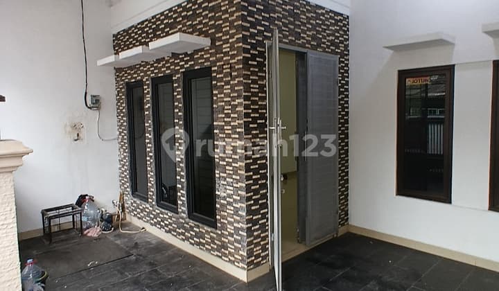 Rumah Modern6x12m2 Hadap Selatan2kt dan 1Km
