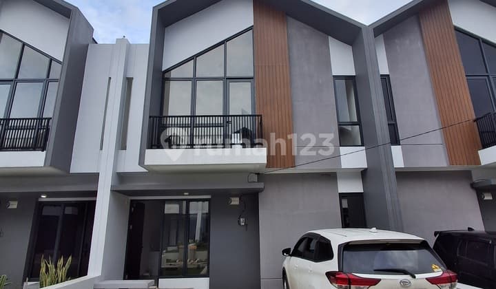 For Rent 2-Story House in Elora Tera Damai Cluster by Harapan Indah