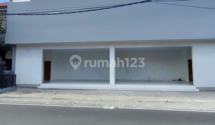 For Lease: Strategic Commercial Space At Pantai Berawa (Canggu)