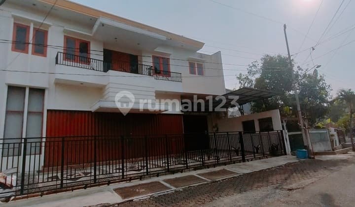 Rumah Luas dan Bagus di Smg Timur
