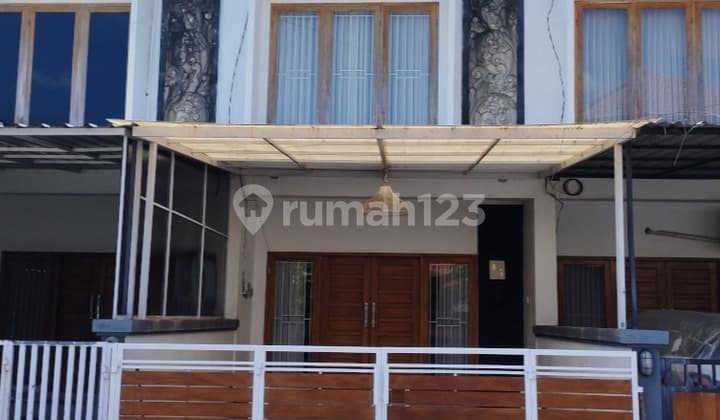 2-Storey Ready-to-Occupy House at Mahendradatta Location, Padangsambian