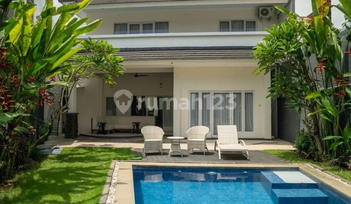 Villa Family 4 Bedrooms Full Furnished Kesiman Sanur