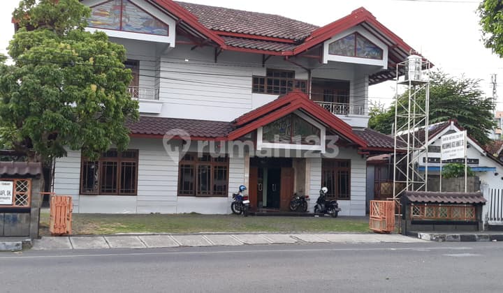 Rumah Super Strategis di Kotabaru Yogyakarta