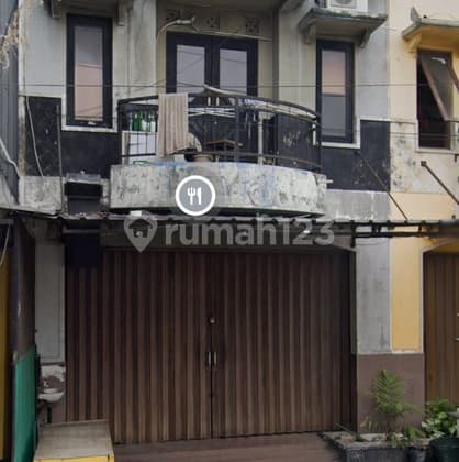 Disewakan Ruko 2 Lantai Lokasi Stategis di Jalan Raya Kledokan - Depok Sleman