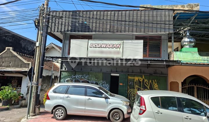 Peluang Bisnis, Disewakan Ruko di Suryodiningratan Cocok untuk Kantor, Cafe, atau Retail, Suryodiningratan, Mantrijeron, Yogyakarta