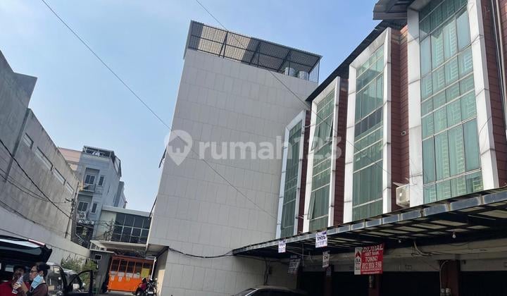 Ruko Gandeng 3 Siap Pakai Jakarta Barat