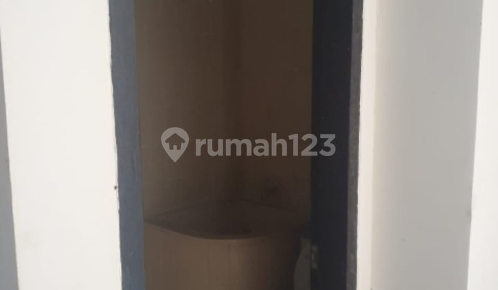 For Sale: Shophouse Next to Matahari Duta Plaza, Near Level 21 Denpasar
