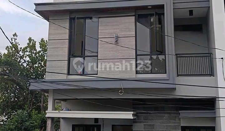 Dijual Rumah 2 Lantai Manyar Jaya Sukolilo 1,95M LT 75M2 Carport 2 Rumah Modern Compact Koridor Manyar Ron.a2809