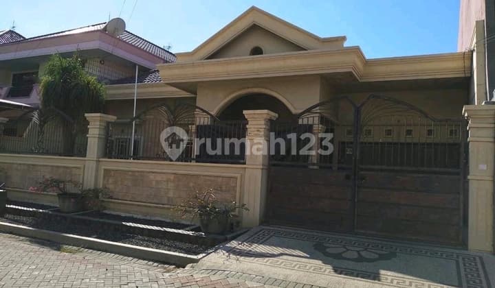 Dijual Rumah 2 Lantai Araya Galaxy Surabaya 7,7M LT 450M² Tanah Luas Lingkungan Eksklusif Sam.a538