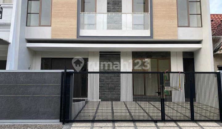 Rumah Dijual Baru 2 Lantai International Village Citraland Sambikerep 3,99M LT 150 LB 230 4+1Kt SHM Hunian Premium Rev.a315