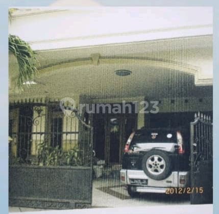 Rumah Dijual 2 Lantai Manyar Tirtoyoso Utara Sukolilo 3,25M LB 300 Rumah Keluarga Mapan Koridor Merr Ron.a109