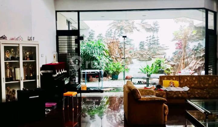 Rumah Dijual 2 Lantai Dharmahusada Indah Blok M 16M LT 500M² LB 600M² Luxury Home Full Furnished Kawasan Elite Galaxy Surabaya Aud.a034