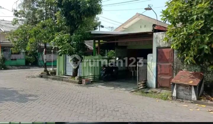Rumah Dijual Pondok Tjandra Belimbing 1,6M LT 253M² LB 180M² Dekat Tol Waru & Surabaya
