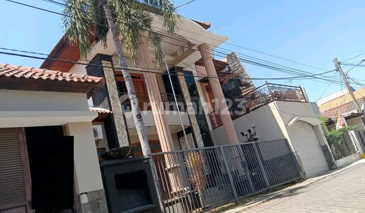 Rumah Dijual Rungkut Asri Tengah Surabaya 3,2M Lb300 2 Lantai 3Kt Dekat Merr Upn Its