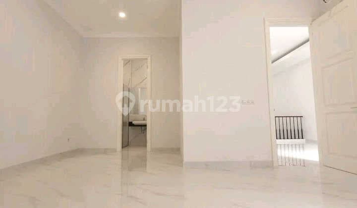 Dijual Rumah 2 Lantai Araya Surabaya 5,2M LT 186M² Bangunan Besar Hunian Eksklusif Nyaman Sam.a934