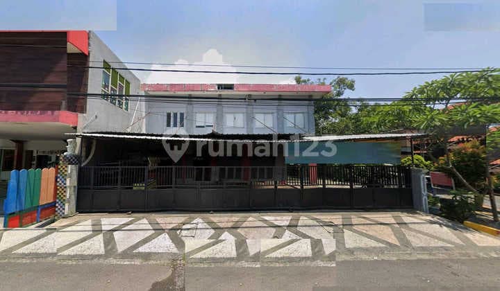 Rumah Dijual Medokan Asri Timur Rungkut 2 Lantai LT 420 LB 450 6,8M Bangunan Luas Dekat Merr Its