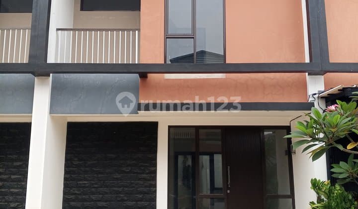 Rumah 2 Lantai SHM Dekat Bintaro Sektor 9