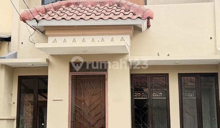 Rumah Modern di Taman Ubud Indah