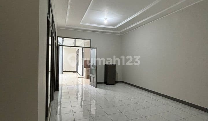 Soekarno Hatta Wing House