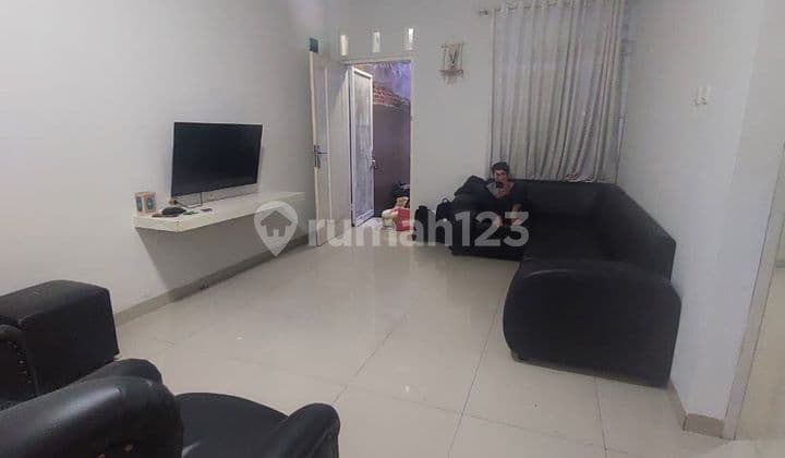 Rumah 2 Lantai Minimalis Modern Daerah Sariwangi