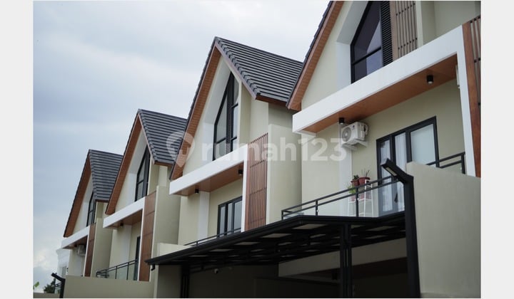 Rumah 2 Lantai, Spesial Promo Sisa 1 Unit, Dekat Rs Mitra Bangsa