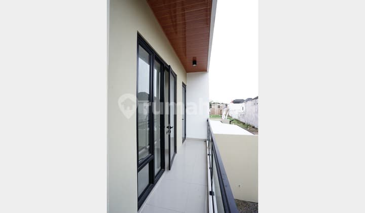 Rumah 2 Lantai Sisa 1 Unit, Banyak Promo Dekat Samsat Pati