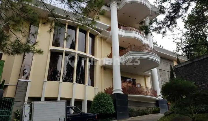 Sell House Hegarsari Raya Hegarmanah Cidadap Bandung