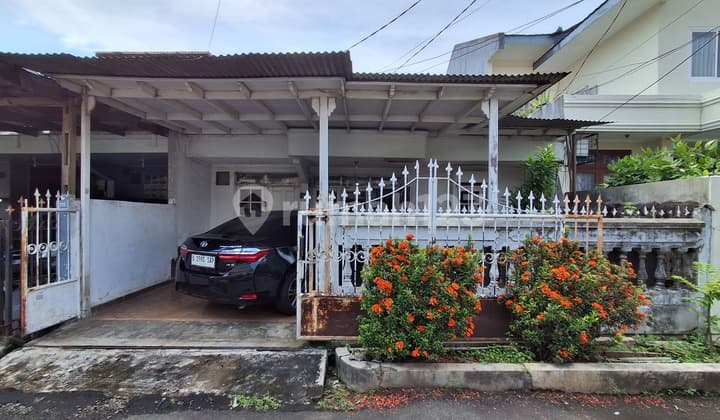 Rumah Siap Renovasi di Persada Sayang Rawa Buaya Lt120