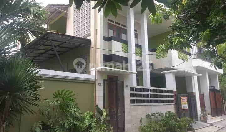 Rumah Mewah 3 Lantai di Tambun Selatan