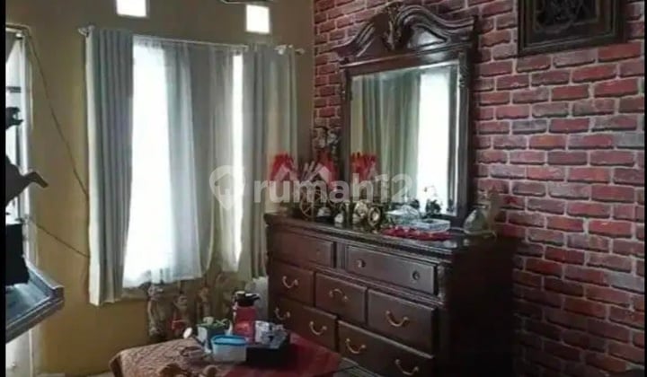 Rumah Seniman Komplek Unisba Cicaheum Atas Padasuka