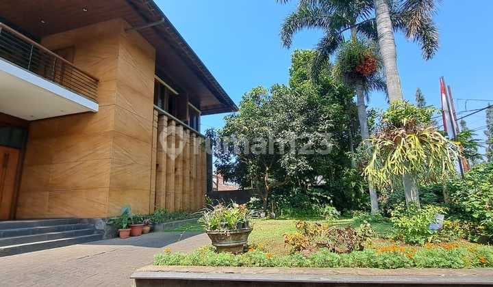 Rumah Mewah Mainroad Dago Jarang Ada Dekat Itb