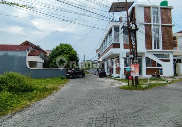Investasi Pasif Income Rumah Kost Eksklusif 12 Kamar di Condongcatur Lokasi Super Strategis Dekat Kampus & Mall