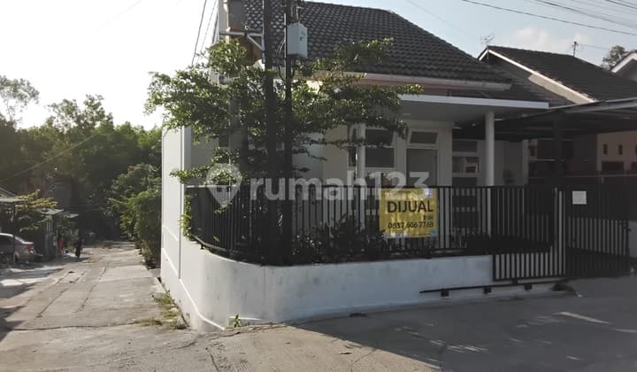 Rumah Tinggal Hook Dalam Perum Griya Kembang Putih Pajangan Bantul