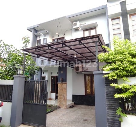 Dijual Rumah 2 Lantai di Lokasi Strategis Banteng (Jakal KM 7) Sinduharjo, Ngaglik Sleman
