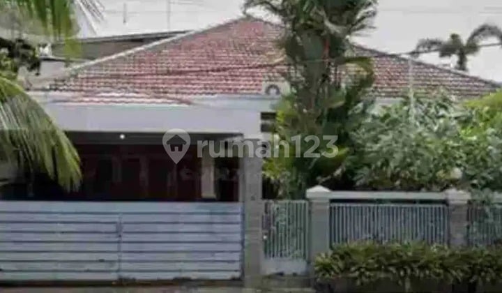 Rumah Mewah Siap Huni di Jalan Raya Kalimalang Akses Strategis!